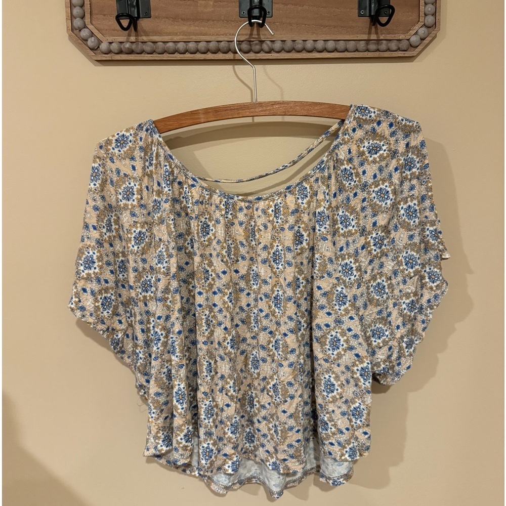 Lush Floral Top-small